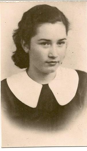 LAMIA OZMERAL'in 1940 lardaki RESIMLERI ICIN TIKLAYIN