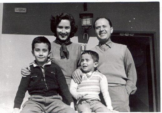 Annem, Babam ve Ahmet Cenanla 1955 